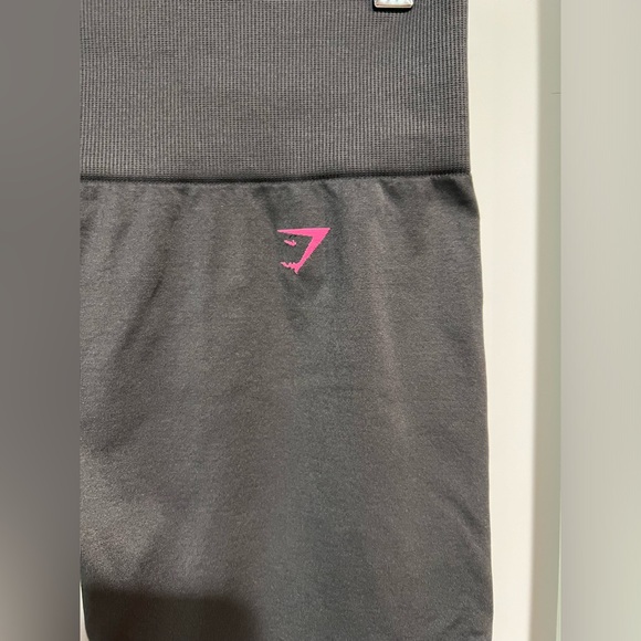 Gym Shark Leggings _ Size Small - Picture 2 of 4